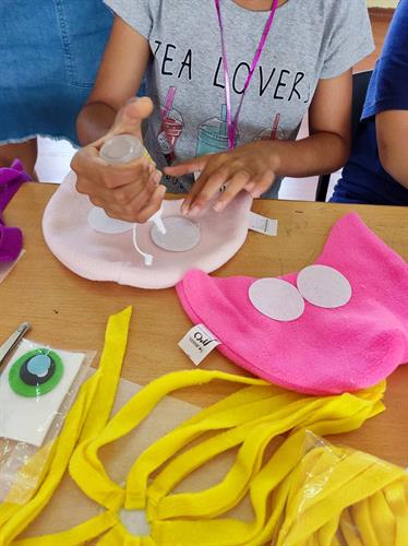 ערכת יצירה - בובה של כובע