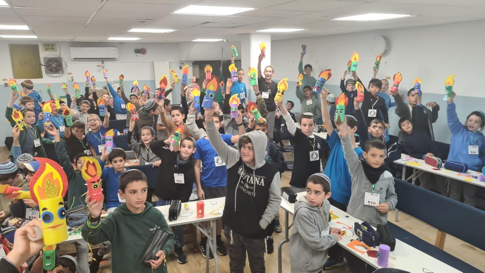 ערכות יצירה לבתי ספר לחגים